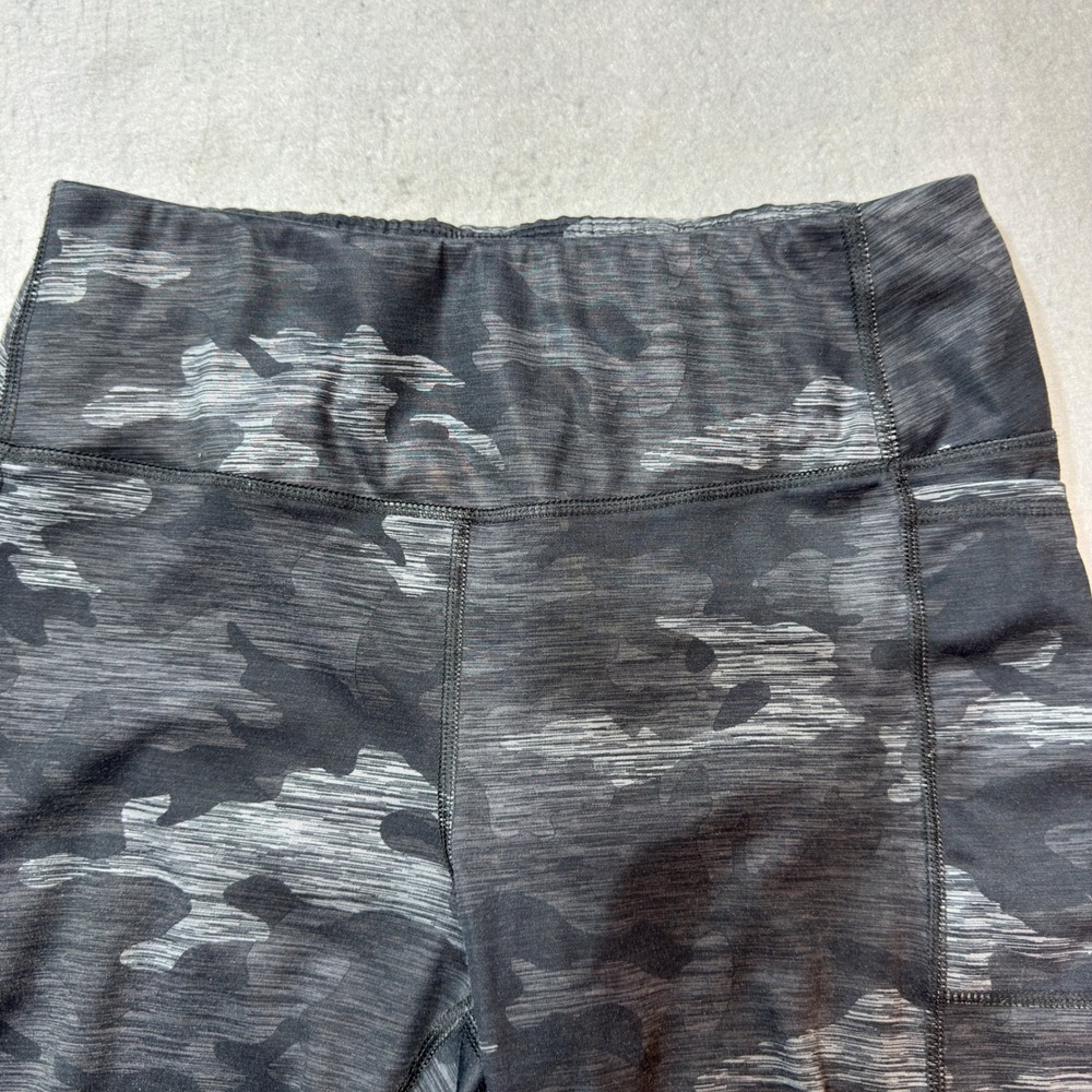 Athletic Works Bike Shorts Women L 12-14 Gray Camo Pockets Stretch Active Gym 80